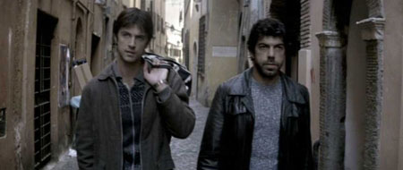 BACIO LUCA CON AMORE - favinoF4 - Gay.it