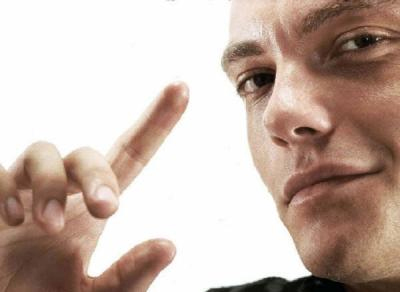 Il coming out di Tiziano Ferro: "Fate tutti come lui" - ferro out reazioneF3 - Gay.it