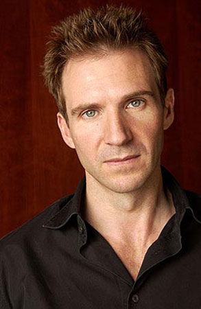 QUATTRO STAR DA GODERE - fiennes - Gay.it