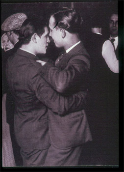 "Felice chi è diverso", il film sull'omosessualità nel dopoguerra - film storia gayF1 - Gay.it
