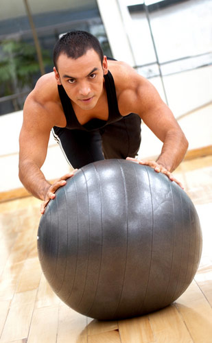 Allenamento con le palle - fitballman1 - Gay.it