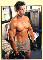 CORTO CIRCUITO - fitness01 - Gay.it