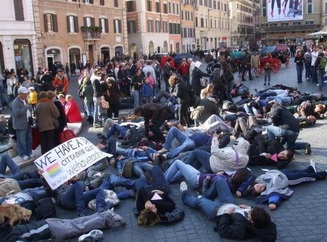 Flash mob: A decine si fingono morti per le vie di Roma - FlashmobRoma - Gay.it