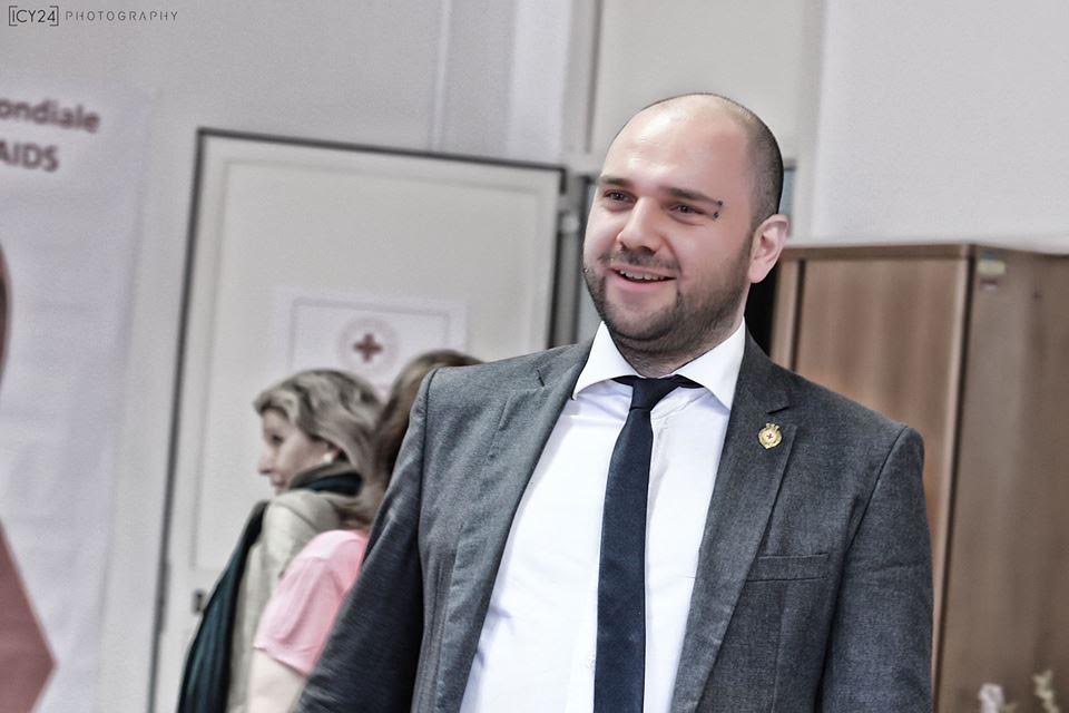 Sei giovane LGBT in difficoltà? A Roma ci sarà una casa di accoglienza - flavio ronzi 2 - Gay.it