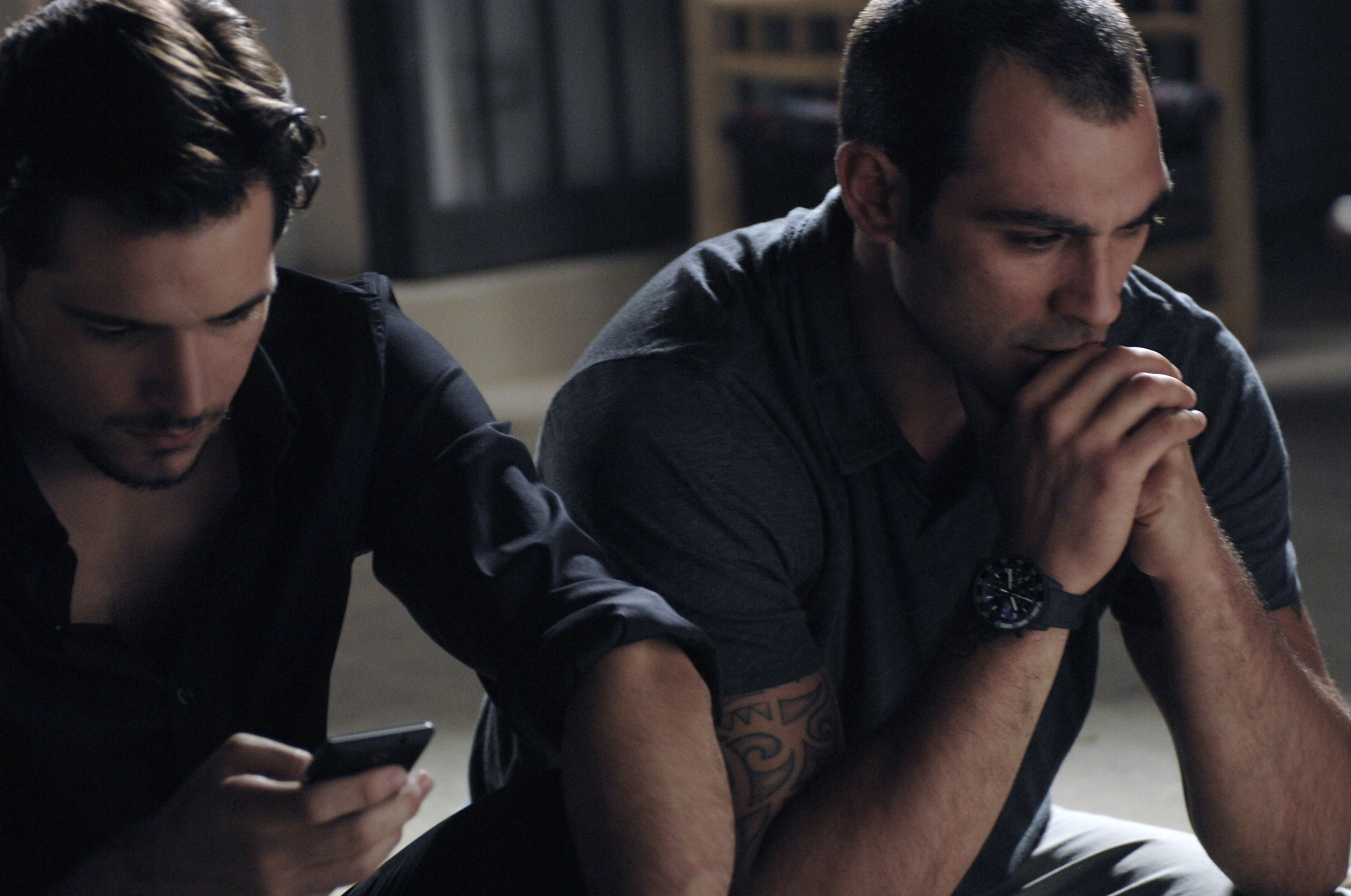 Allacciate le cinture, amori e tradimenti con Filippo Scicchitano gay - foto allacciate le cinture 13 high - Gay.it
