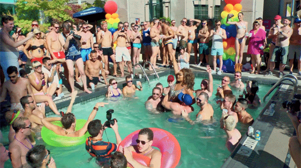 Sette consigli per uscire con una persona bisessuale - gayparty - Gay.it
