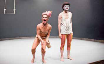 Gender Bender, la danza di Charnock e la "soggettiva" lesbo - genderbender11F6 - Gay.it