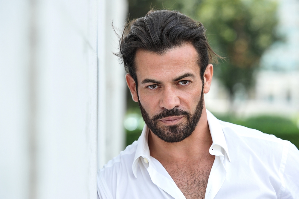 Gianni Sperti: Io, il trono gay, coming out e la voglia di paternità - Gianni Sperti 5 copia - Gay.it