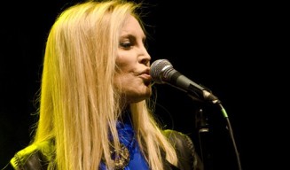 Patty Pravo, addio ai concerti: "troppi attacchi di panico" - HOMEpatty - Gay.it