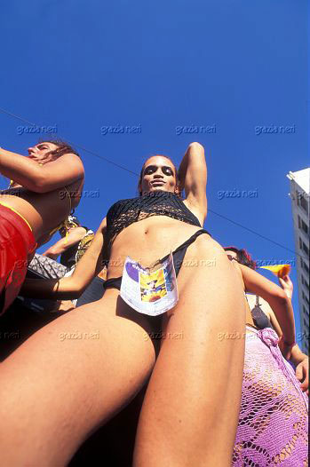 L'immagine del "Gay Pride" - immagineprideF8 - Gay.it
