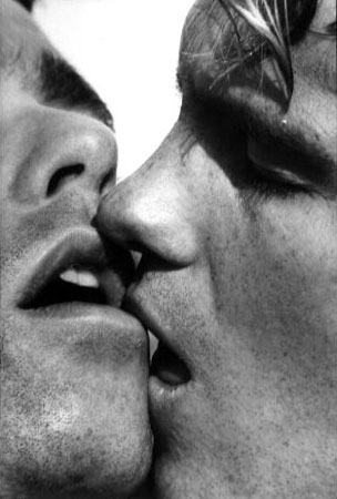 COME TI RIVELO LE MIE FANTASIE… - intimi01 - Gay.it