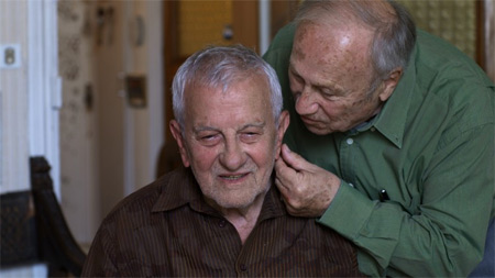 "Les Invisibles, essere gay a sessant'anni secondo Lifshitz - invisibiliF2 - Gay.it