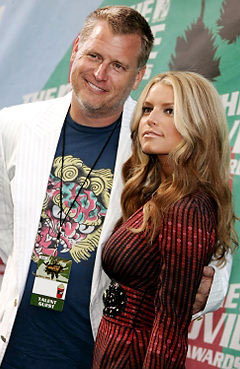 Joe Simpson, il padre di Jessica, ha fatto coming out - jessica simpson dadF1 - Gay.it