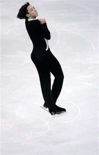 JOHNNY, LA 'DIVA' DELLE OLIMPIADI - Johnny Weir al Palavela - Gay.it