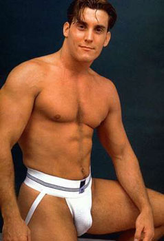 LO SCRIGNO DEL TESORO - jockstrap02 - Gay.it