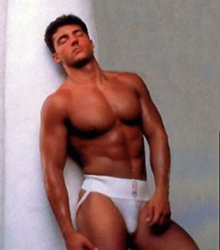 LO SCRIGNO DEL TESORO - jockstrap03 - Gay.it