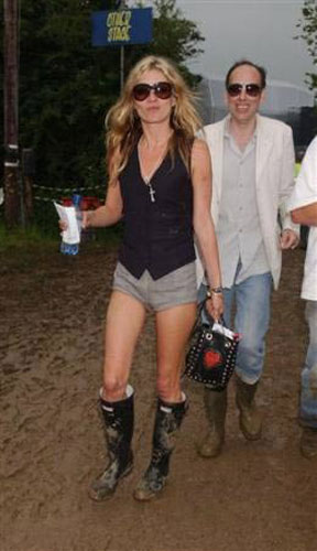 TOCCHI E RITOCCHI DELLO SHOWBIZ - kate moss01 - Gay.it