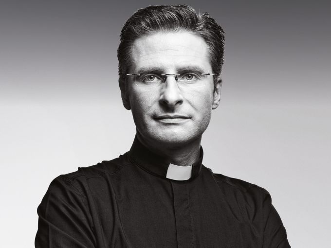 Krzysztof Charamsa: l'amore mi ha reso un prete migliore. L'intervista - Krysztof Charamsa 10 - Gay.it