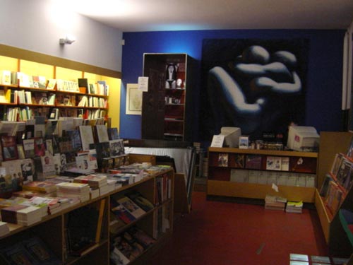 Chiude, per la terza volta, la libreria Babele di Milano - lababele miF2 - Gay.it