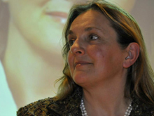 Primarie Pd, Laura Puppato: Io credente dico sì a nozze gay - laura puppatoBASE - Gay.it
