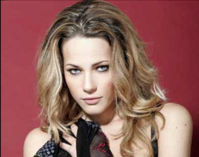 Laura Chiatti: bella, brava e sulla cresta dell'onda - laurachiattiF3 - Gay.it
