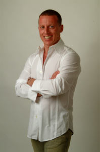 IN NOME DELLA LOBBY GAY - luca falomo - Gay.it