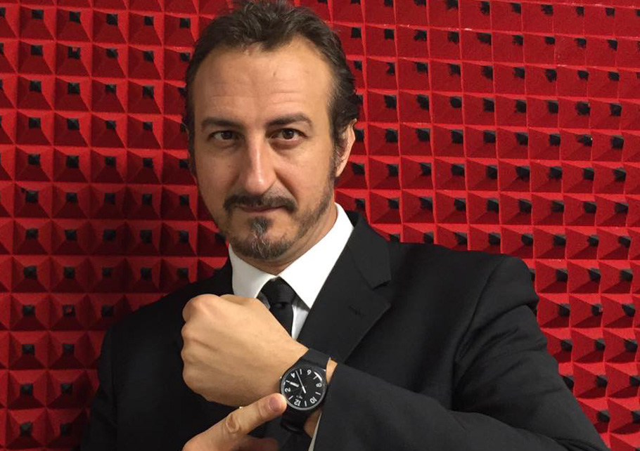 Troupe delle Iene aggredita a Radio Maria: ecco chi è isterico! - Mauro Casciari Le Iene - Gay.it