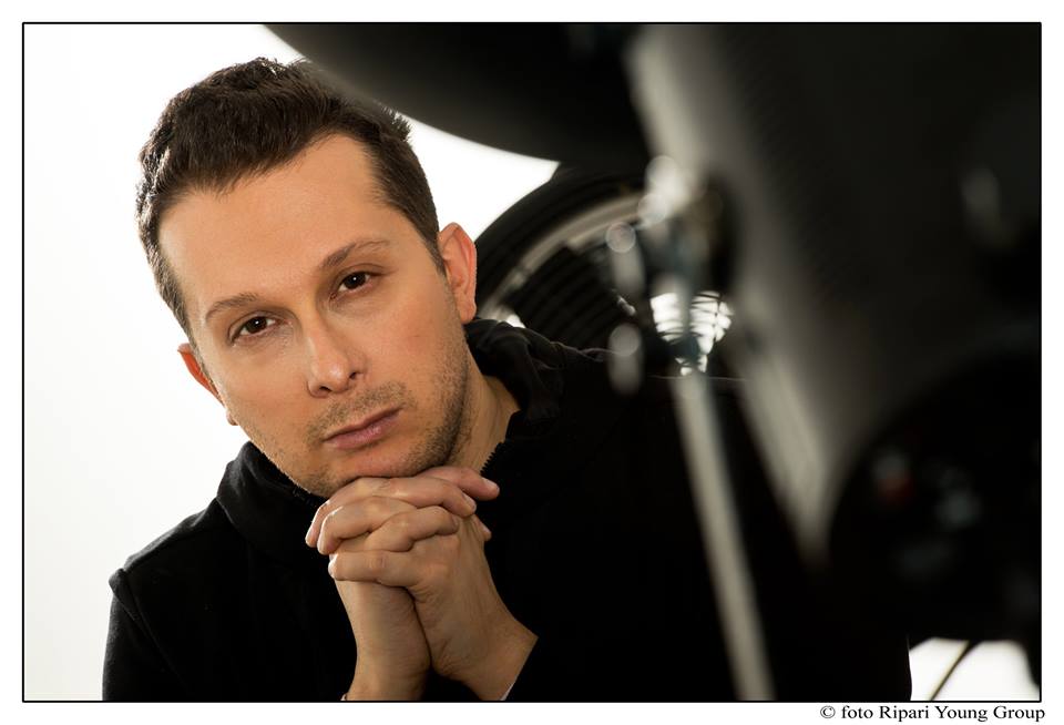 "Vite a mezz'aria" : intervista all'autore Giuseppe Marco - mia foto personale 2 - Gay.it