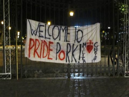 Europride: Militia Christi dà il benvenuto nel "Pride Pork" - militia pork prideF1 - Gay.it