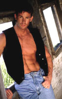 DA MAGROLINO A STALLONE - muscoli25 - Gay.it