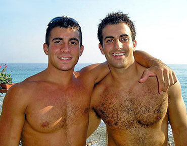 Nudi sotto il sole? Un rischio da correre - naturismo2008F1 - Gay.it