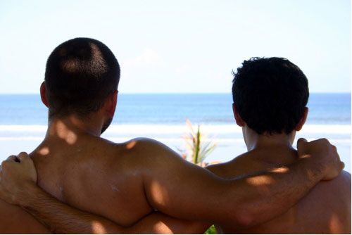Nudi sotto il sole? Un rischio da correre - naturismo2008F2 - Gay.it