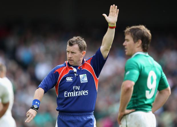 "Essere un arbitro gay è dura, ma fare coming out è come rinascere" - Nigel Owens arbitro rugby 1 - Gay.it