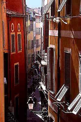 COLORI E FOLLIE DI NIZZA - nizza vieux nice - Gay.it