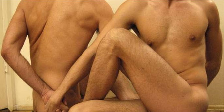 Yoga nudo gay, il nuovo trend per liberare la mente - nudeyoga3 - Gay.it