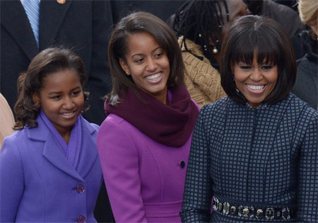 Michelle Obama e le figlie durante la cerimonia di insediamento del presidente