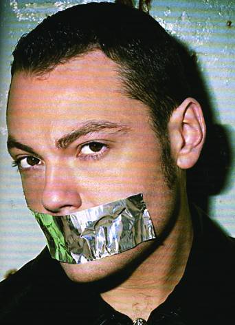 Cecchi Paone a Zero, Ferro e conduttori tv: "dichiaratevi" - Paoneferro - Gay.it