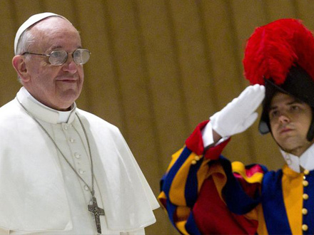 All'udienza dei dipendenti Rai con Papa Bergoglio, solo coppie sposate - papaunioniBASE - Gay.it