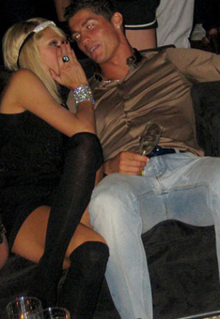 Ronaldo?Troppo gay per Paris! - parisronrott - Gay.it