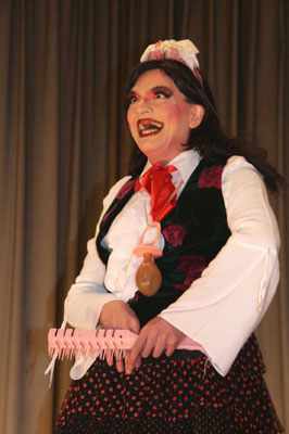 Patty Visconti, la "regina del trash" drag - pattyviscontiF2 - Gay.it