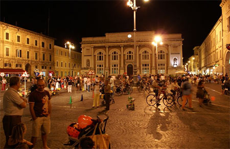 Pesaro, per i Carabinieri non è omofobia: "Solo un equivoco" - pesaro reazioniF3 - Gay.it