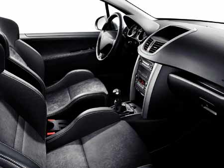 Nuova Peugeot 207 GTi: quando l'eleganza diventa energia. - peugeotF1 - Gay.it