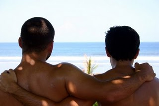 "Via i gay dalle spiagge del Piave: sono malati" - piave gayF1 - Gay.it