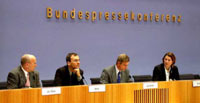 OLOCAUSTO GAY, ARRIVA IL RISARCIMENTO - Press conf - Gay.it