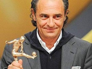Prandelli: "Magari presto un coming out nel calcio" - prandelli friendlyF2 - Gay.it