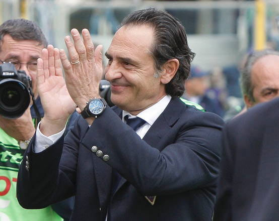 Prandelli: "Magari presto un coming out nel calcio" - prandelli friendlyF5 - Gay.it