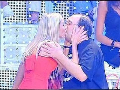 QUEI POVERI SECCHIONI - pupasecchioneF4 - Gay.it