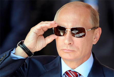 L'ultima follia russa: le persone trans non possono guidare - putin vs ue1 - Gay.it