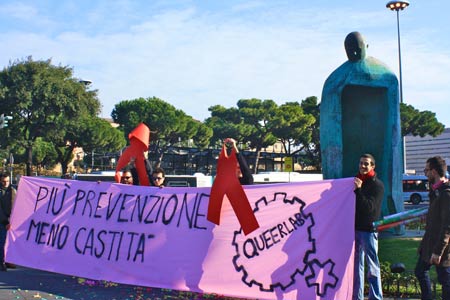 "Più prevenzione, meno castità": QueerLab contro il Vaticano - queerlabF1 - Gay.it