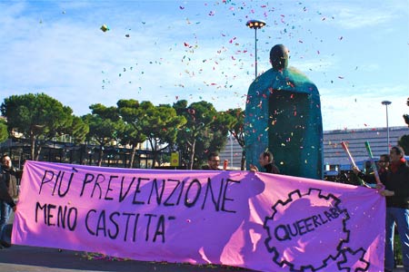 "Più prevenzione, meno castità": QueerLab contro il Vaticano - queerlabF2 - Gay.it